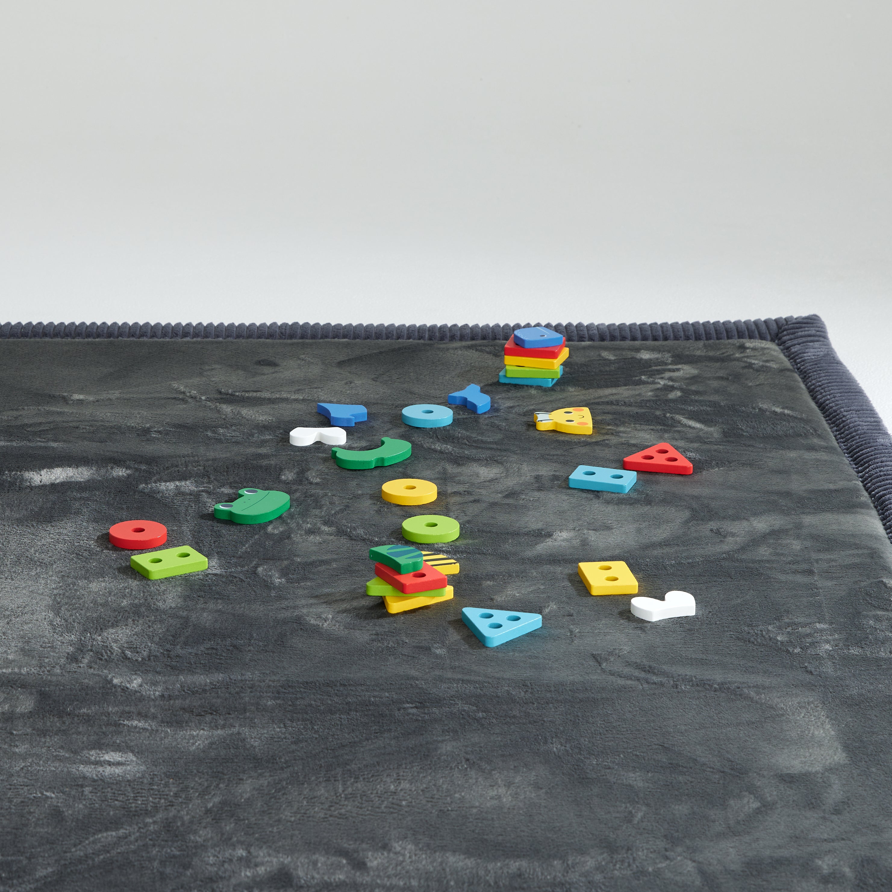 Yumosh Rug Misty Charcoal Play Mat – Yumosh